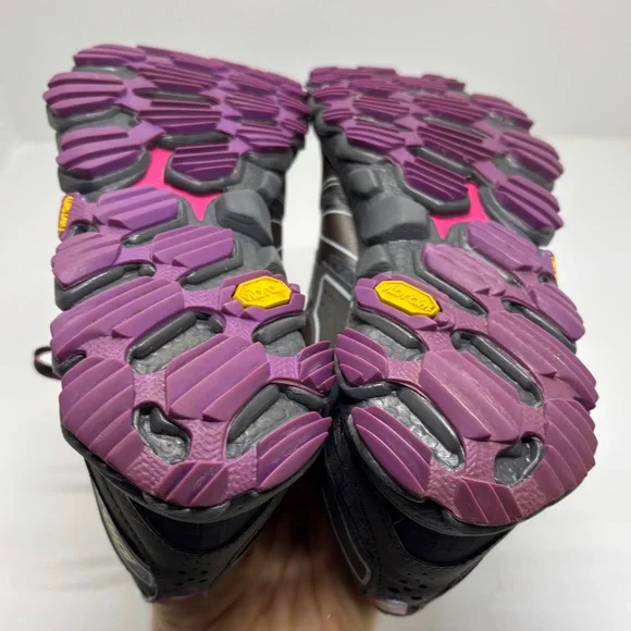 New Balance WT1010v2 Trail Running Shoes Women’s 7.5 Gray Pink Vibram - Picture 10 of 14